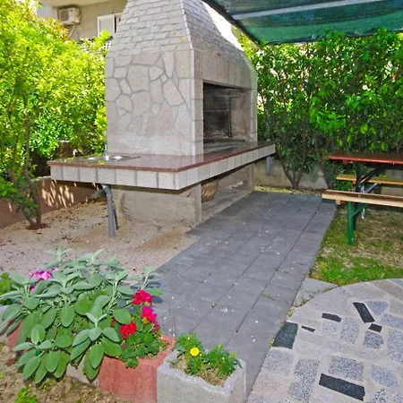 Apartment Orange House Three Bedroom With Sea View