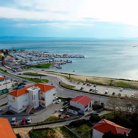 Orange House Three Bedroom With Sea View Podstrana