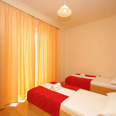 Orange House Three Bedroom With Sea View * Podstrana