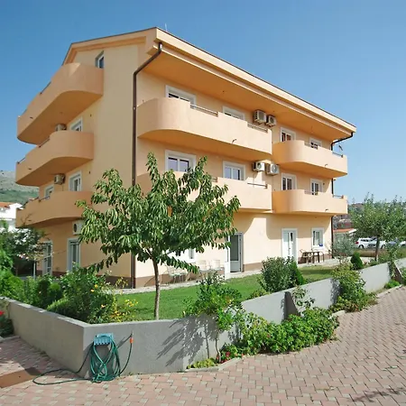 Appartement Orange House Three Bedroom With Sea View